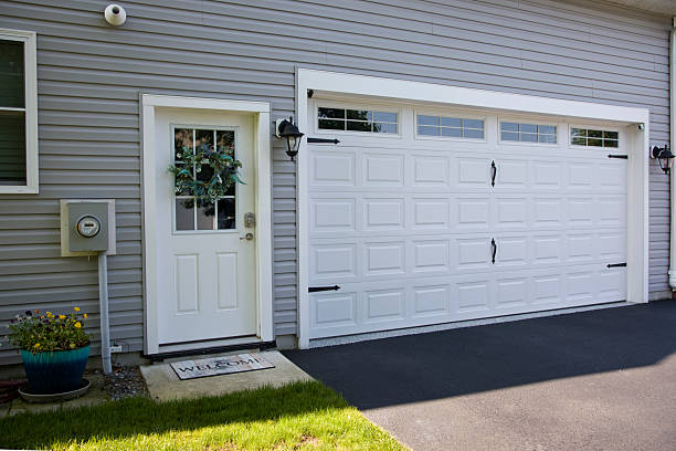 24/7 Emergency Garage Door Panel Replacement experts in Manchester, MD